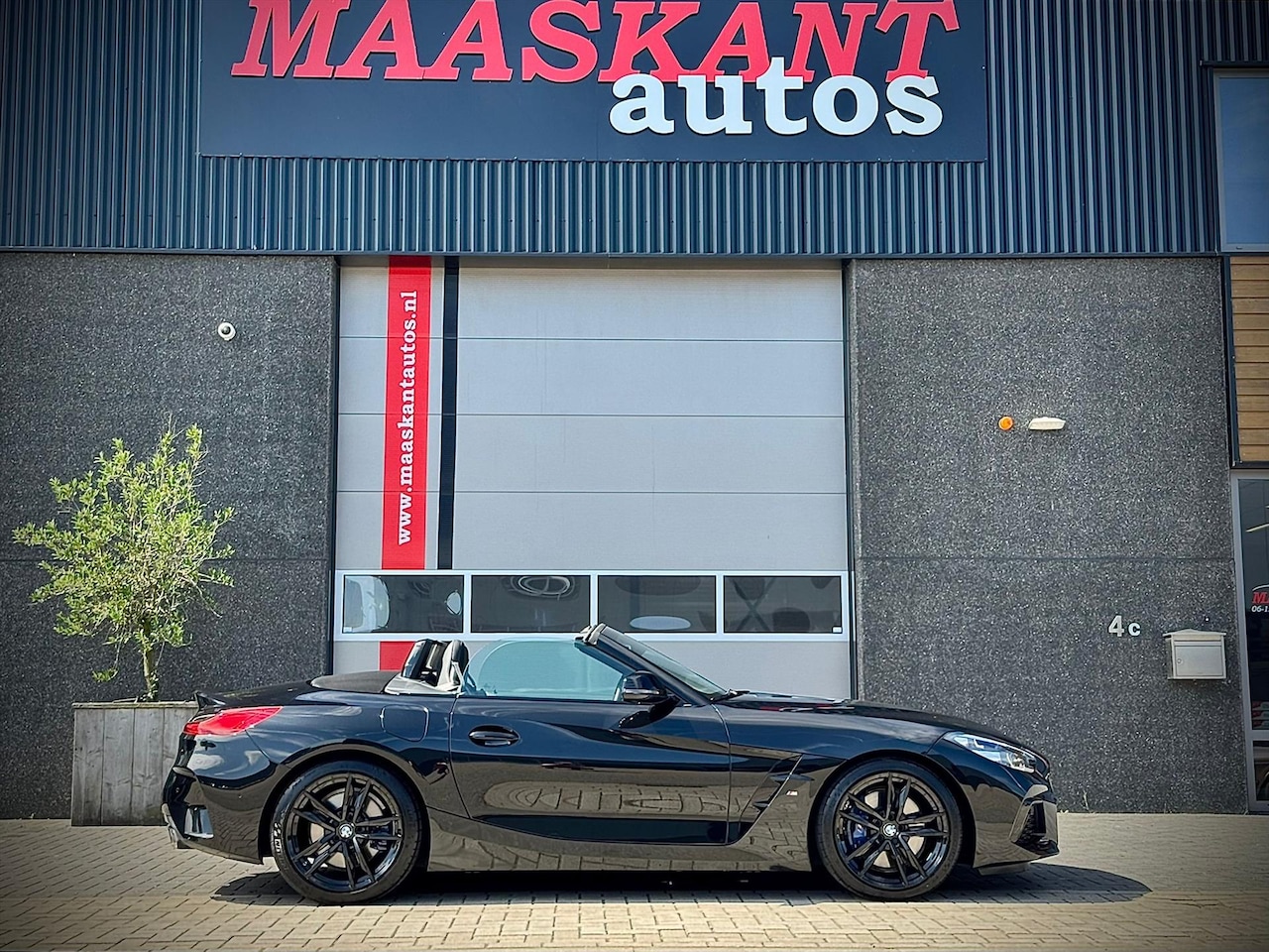 BMW Z4 Roadster - (g29) M40i / M-Sport / Hud / Camera / Harman Kardon / Shadowline / BLACK ON BLACK! - AutoWereld.nl