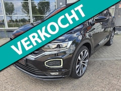 Volkswagen T-Roc - 2.0 TSI 4Motion Sport 3x R-Line AUTOMAAT/PANO/TREKHAAK/DIGITAL DASH
