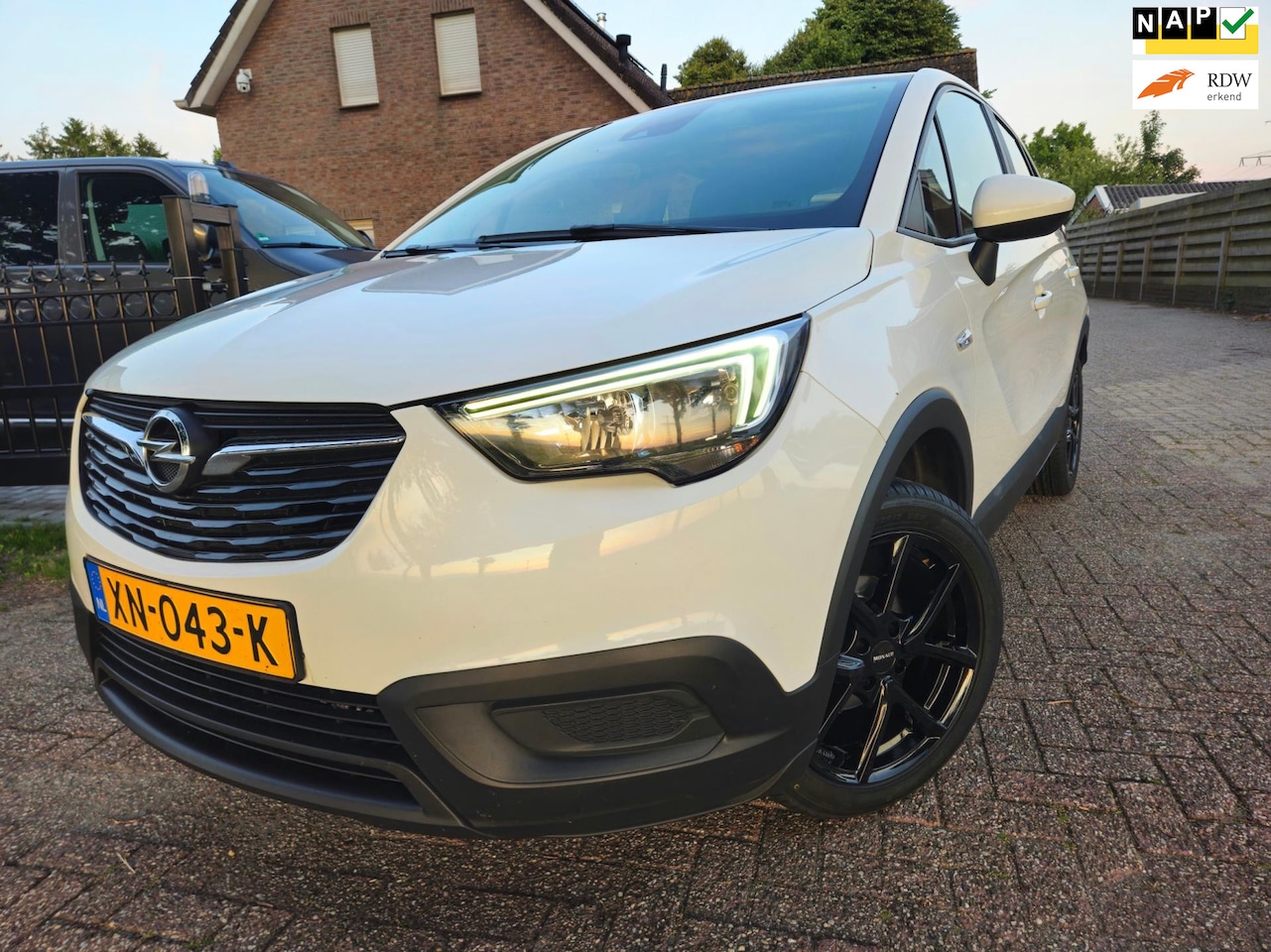 Opel Crossland X - 1.2 Innovation 1.2 Innovation, Cruise, Carplay, Trekhaak, 17 inch - AutoWereld.nl