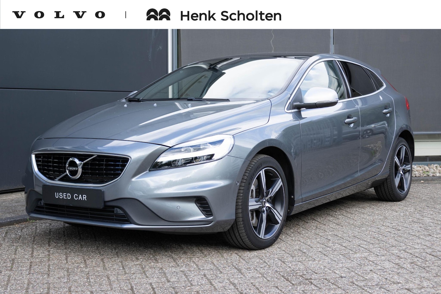 Volvo V40 - T3 Polar+ Sport | Premium Audio Installatie | Getint Glas Achter | Panorama Dak | Navigati - AutoWereld.nl