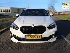 BMW 1-serie - 118i_AUTOMAAT_LEER_NETTE AUTO_M-SPORT_LUX UITVOERING