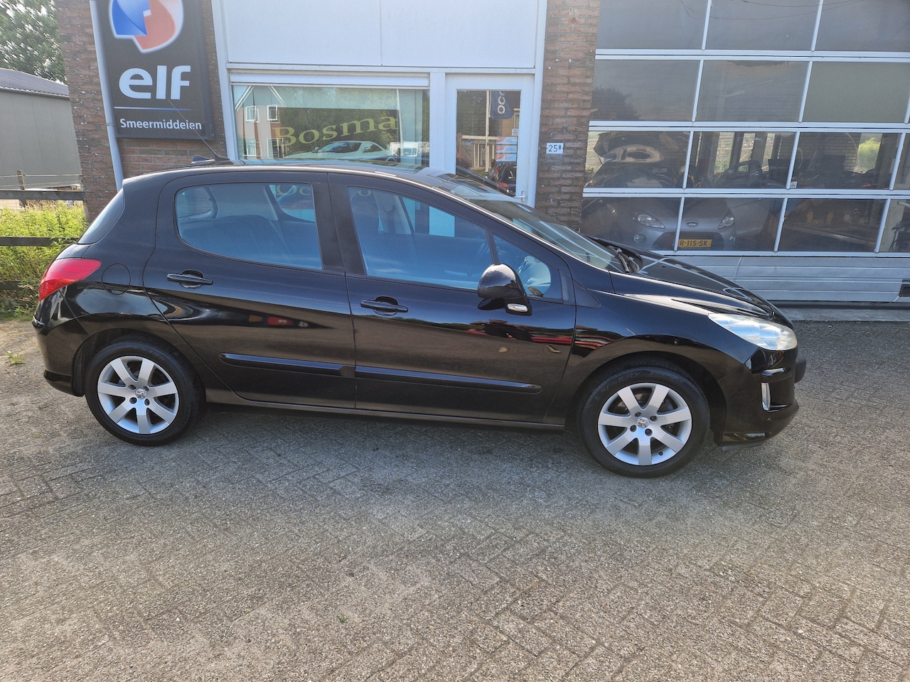Peugeot 308 - 1.6i "VTi XS" 120PK !! Clima- Cruise - Pano-dak - Apk 03-08-2026 !! - AutoWereld.nl