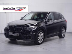 BMW X1 - sDrive18i Sportline Cruise Sportstoelen PDC v+a Stoelverwarming