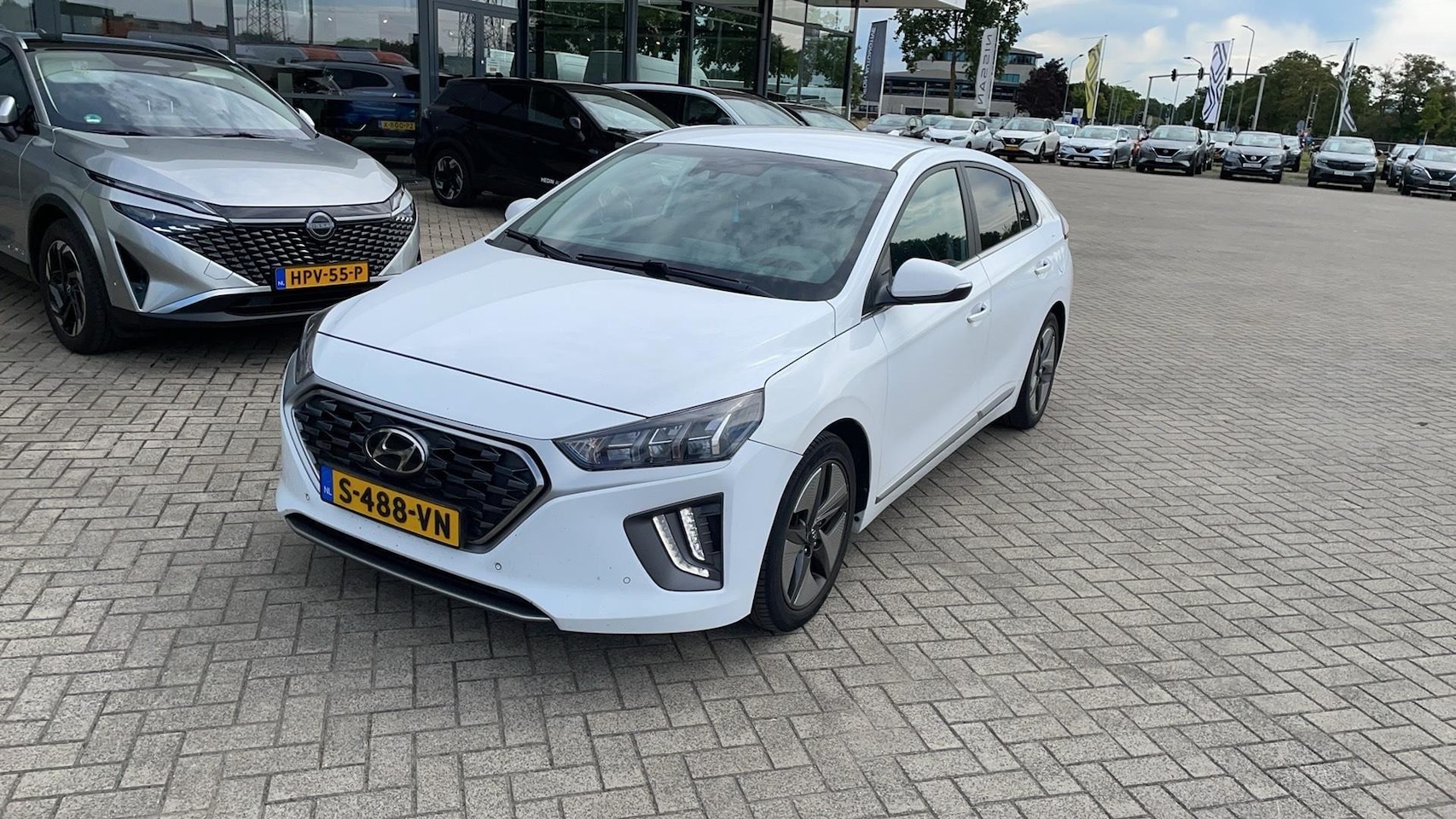 Hyundai IONIQ - 1.6 GDi Premium - Plus Design 1.6 GDi Premium - Plus Design - AutoWereld.nl