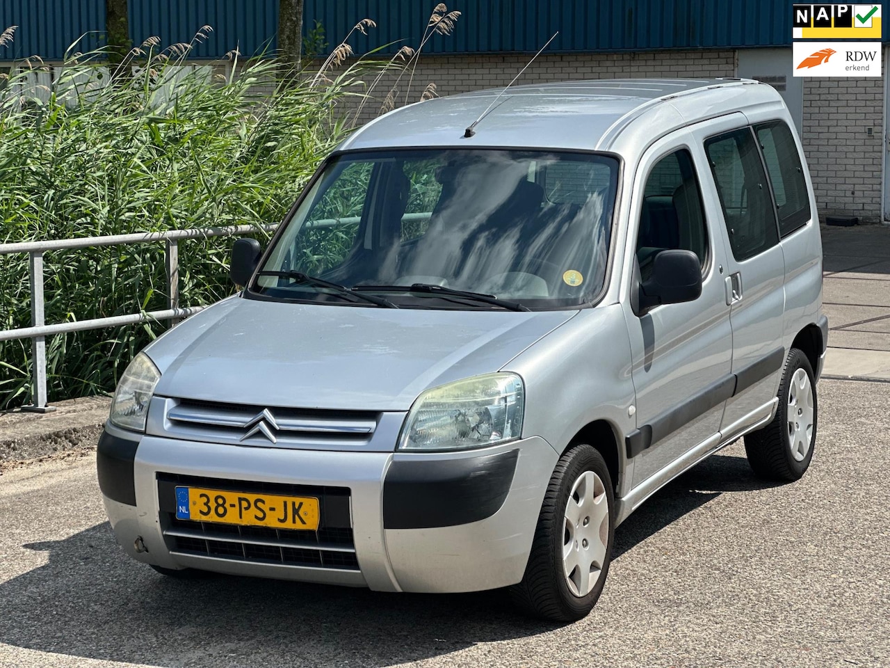 Citroën Berlingo - 1.6i Multispace Petit Paradis!2x schuifdeur!Airco! 1 jaar APK! - AutoWereld.nl