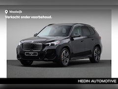 BMW iX1 - eDrive20 67 kWh | M-Sportpakket Pro | Trekhaak | Panoramadak | Adaptieve LED Koplampen | T