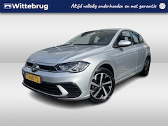 Volkswagen Polo - 1.0 TSI Life Parkeersensoren / Navigatie / 16"LM Velgen / Licht & Zicht / Airco / Camera