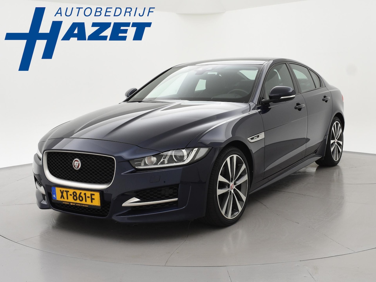 Jaguar XE - 2.0T 200 PK AUT. R-SPORT *59.280 KM* + BREEDBEELD APPLE CARPLAY | NAVIGATIE |  19 INCH LMV - AutoWereld.nl