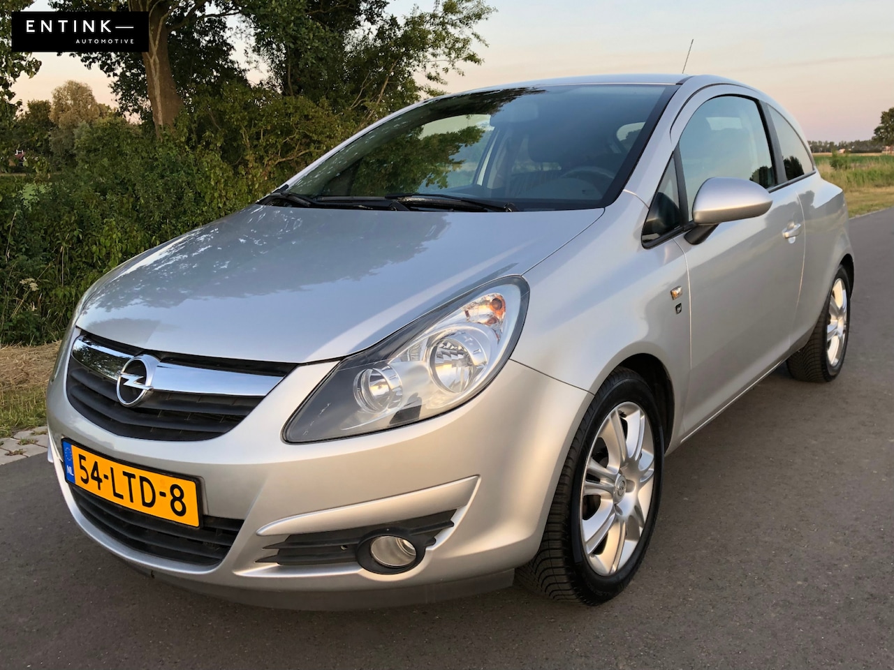 Opel Corsa - 1.2-16V '111' Edition | Cruise control | Airco - AutoWereld.nl