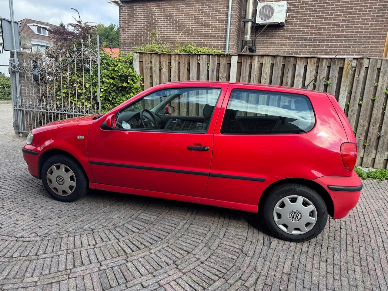 Volkswagen Polo - 1.4 Trendline automaat - AutoWereld.nl