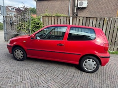 Volkswagen Polo - 1.4 Trendline automaat