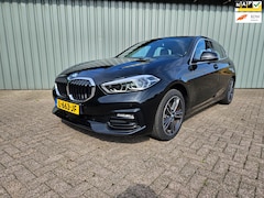 BMW 1-serie - 118i Business Sport Edition Automaat Navi Led lmv