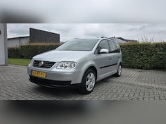 Volkswagen Touran - 1.6-16V FSI Athene