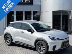 Lexus LBX - 2WD STOELVERW STUURVERW PARK-SENSOR BLIND-SPOT CARPLAY LENDESTEUN