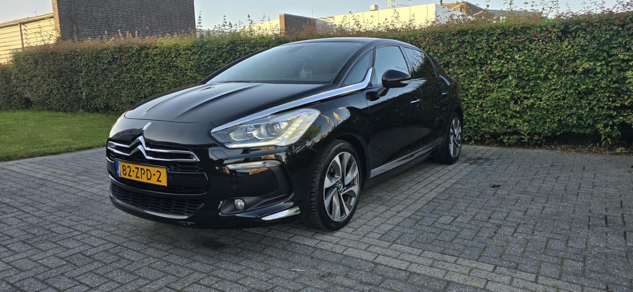 Citroën DS5 - 1.6 THP So Chic 1.6 THP So Chic - AutoWereld.nl