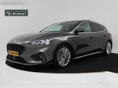Ford Focus - 1.0 EcoBoost Titanium Business (PANORAMADAK, TREKHAAK, ACHTERUITRIJCAMERA, STOEL/STUUR VER