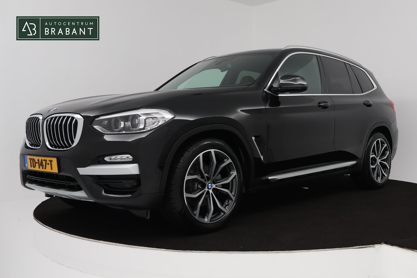 BMW X3 - XDrive20i High Executive (STOELVERWARMING, SFEERVERLICHTING, HEAD-UP, CRUISE CONTROL, PARK - AutoWereld.nl