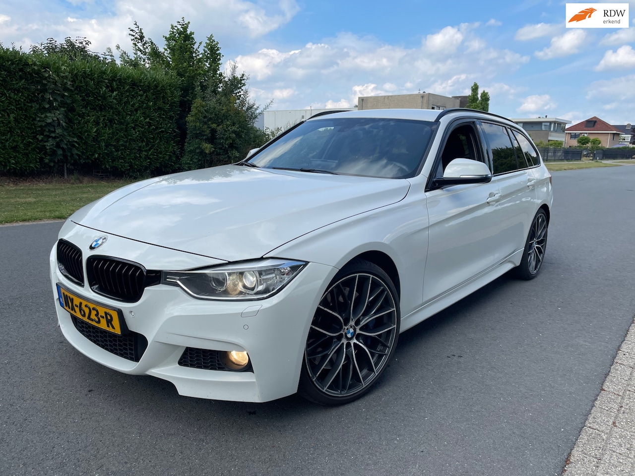 BMW 3-serie Touring - 330d High Executive M-PAKKET/NAVI/CLIMA - AutoWereld.nl