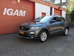 Volkswagen T-Roc - 1.5 TSI Style, CC, Automaat, trekhaak, stoel/stuurverw,