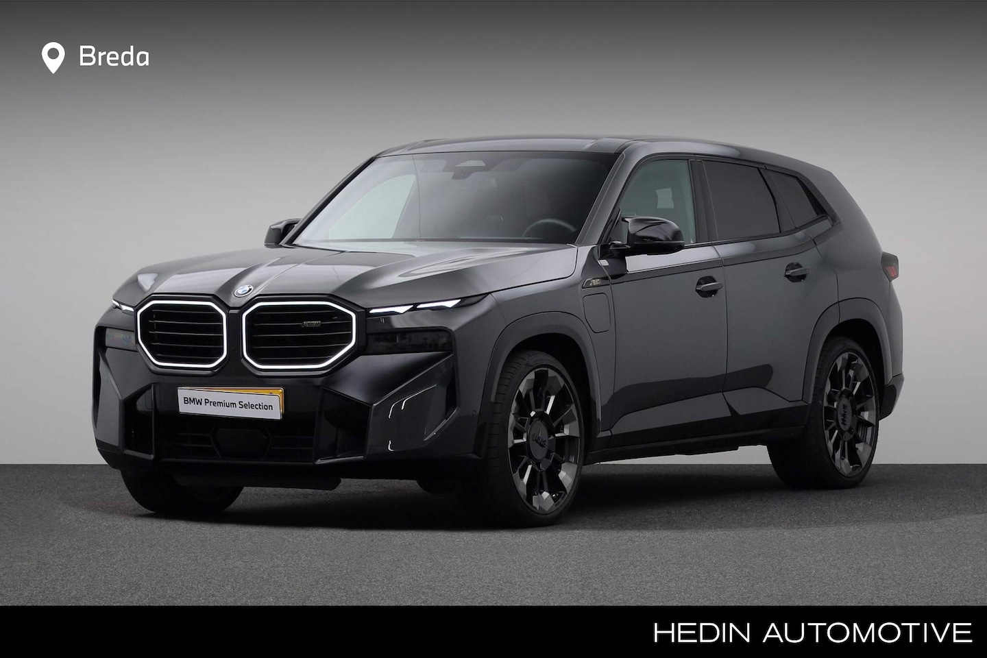 BMW XM - PHEV 30 kWh | Soft-Close-Automatic voor portieren | BMW Iconic Glow nierengrille | Stoelve - AutoWereld.nl