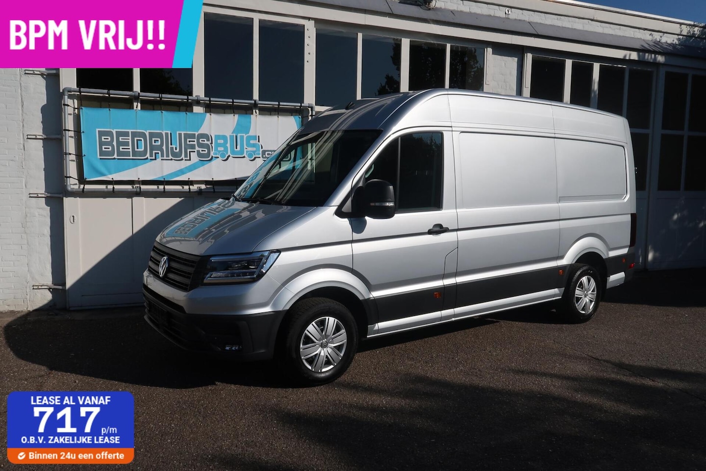 Volkswagen Crafter - 35 177PK L3H3 Aut|ACC|Camera|LED - AutoWereld.nl