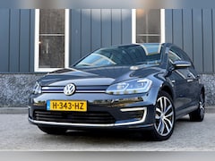 Volkswagen e-Golf - E-DITION Rijklaarprijs-Garantie Virtual cockpit Navigatie Airco 17 Inch Led