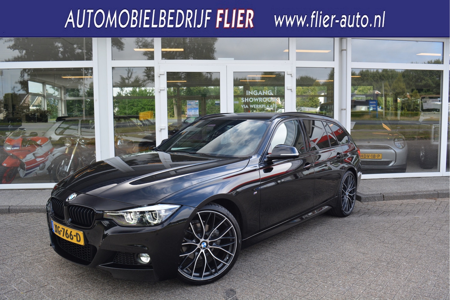 BMW 3-serie Touring - 320i M Sport Edition | Leder | 20INCH | Orig. NL | NAP | - AutoWereld.nl