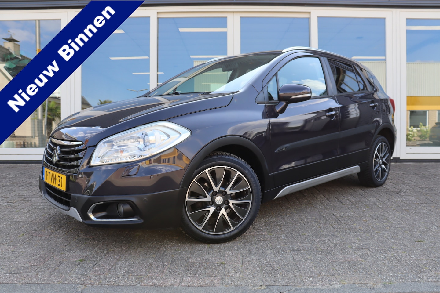 Suzuki SX4 S-Cross - 1.6 High Executive 1.6 High Executive, Automaat, Schuif/Kanteldak, Cruise Control, Climate Control, Prijs Is - AutoWereld.nl