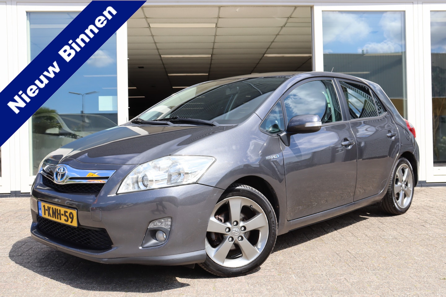 Toyota Auris - 1.8 Full Hybrid Executive Business 1.8 Full Hybrid Executive Business, Automaat, Cruise Control, Climate Control, Camera, Pri - AutoWereld.nl