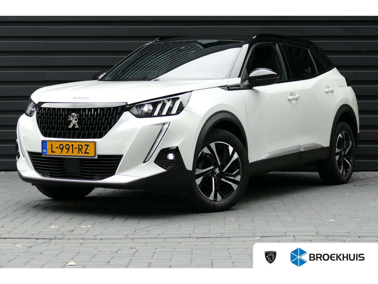 Peugeot 2008 - 1.2 PURETECH 130PK GT-LINE AUTOMAAT / NAVI / CLIMA / PDC / 17"LMV / CAMERA / DAB / FULL-LE - AutoWereld.nl