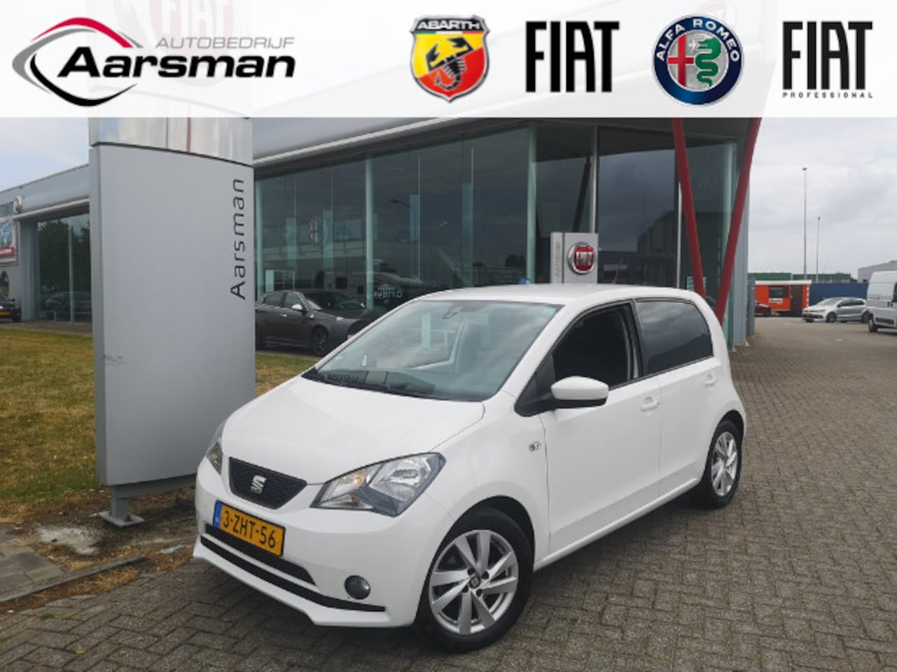 SEAT Mii - 1.0 Sport Dynamic | Stoelverwarming | Parkeersensoren | Airco | Lichtmetalen velgen - AutoWereld.nl