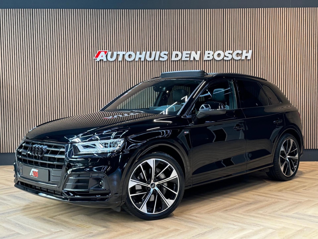 Audi Q5 - 55 TFSI e Quattro S Line Competition 367PK - Lucht - AutoWereld.nl