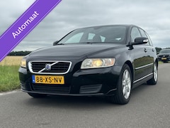 Volvo V50 - 2.4 D5 Momentum Automaat Climate 1e eigenaar