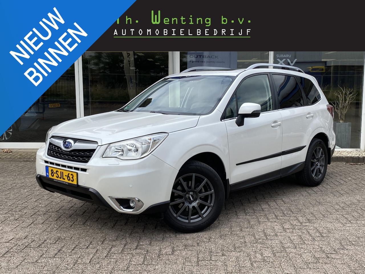 Subaru Forester - 2.0 Executive | In Nieuwstaat | Panoramadak | Keyless Entry | Achteruitrijcamera | Parkeer - AutoWereld.nl