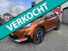 Peugeot 2008 - 1.2 PureTech Automaat | Afn. Trekhaak | Navigatie | Camera