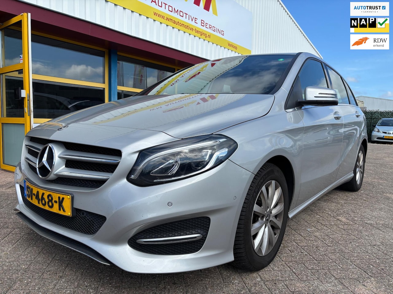 Mercedes-Benz B-klasse - 180 AUTOMAAT NAVI APK T/M 21-6-26 - AutoWereld.nl