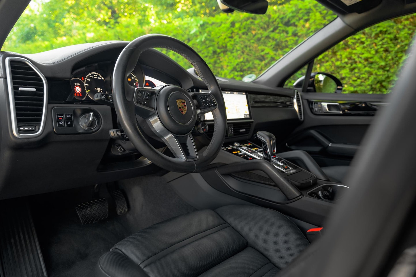 Porsche Cayenne - E-Hybrid SportDesign | 22inch | StoelClimate | BOSE | SportUitl - AutoWereld.nl