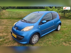 Peugeot 107 - 1.0-12V XS