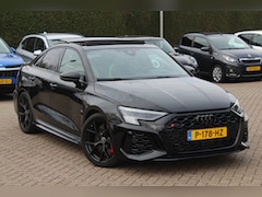 Audi RS3 - Limousine 2.5 TFSI quattro / Verlengd Garantie / Milltek / Keramisch / Panoramadak / Camer