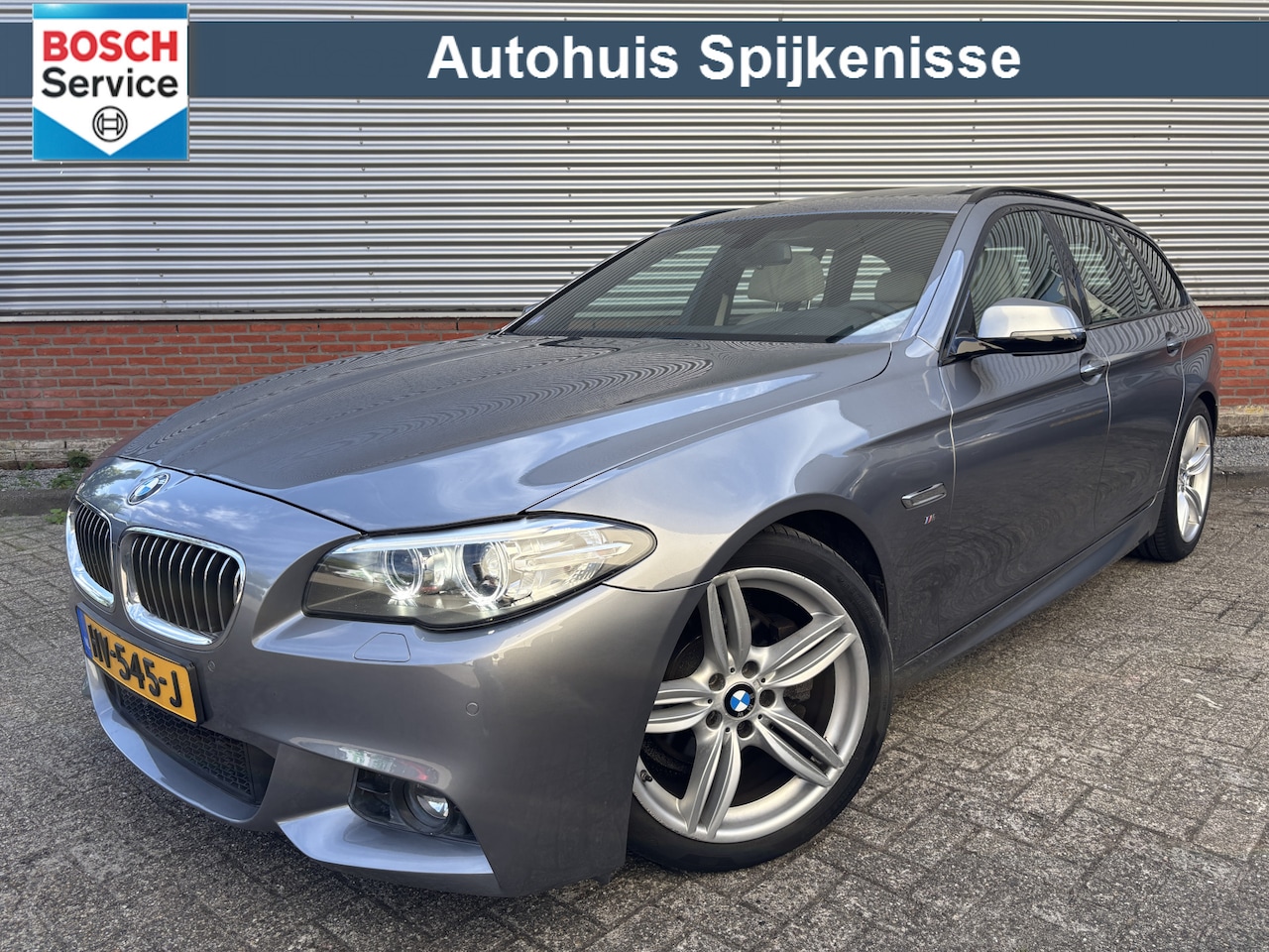 BMW 5-serie Touring - 520i High Executive | M-Sport | Trekhaak | Panoramadak | - AutoWereld.nl