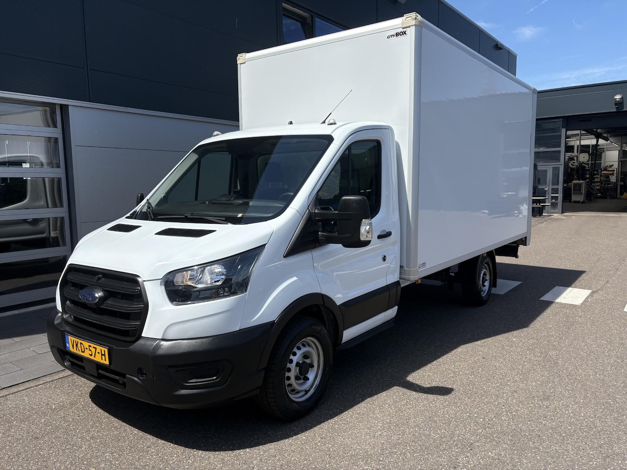 Ford Transit - 350 2.0 TDCI L5H1 Trend Skeletal 350 2.0 TDCI L5H1 Trend Skeletal - AutoWereld.nl