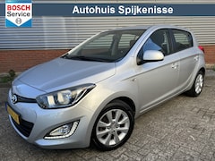 Hyundai i20 - 1.2i Business Edition | Parkeer Sensoren | Airco | Lichtmetalen Velgen |