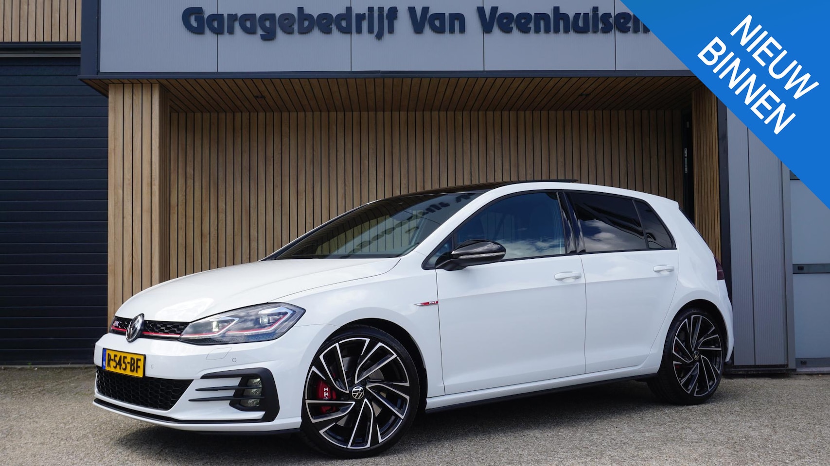 Volkswagen Golf - 2.0 TSI 245pk GTI 7.5 Performance Pano.Dak Leder/Alcantara 19inch LM DynAudio Virtual Cock - AutoWereld.nl