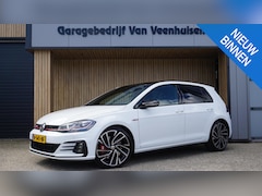 Volkswagen Golf - 2.0 TSI 245pk GTI 7.5 Performance Pano.Dak Leder/Alcantara 19inch LM DynAudio Virtual Cock