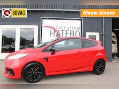 Ford Fiesta - 1.0i Ecoboost 140pk ST-line Red Edition Climate Navi Cruise 17LM