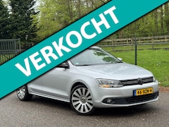Volkswagen Jetta - 1.2 TSI Comfortline /Navi/Xenon/Airco/