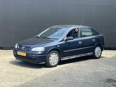 Opel Astra - 1.6 GL 5-drs trekhaak 102 dkm APK 04/2026