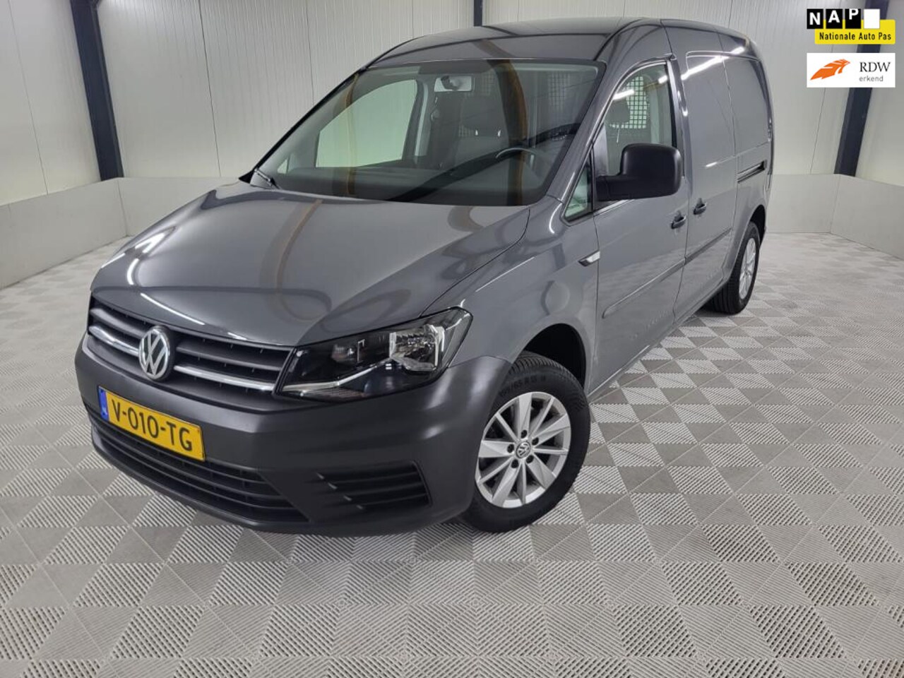 Volkswagen Caddy Maxi - 2.0 TDI L2H1 Automaat, Dubbele schuifdeur, Trekhaak - AutoWereld.nl