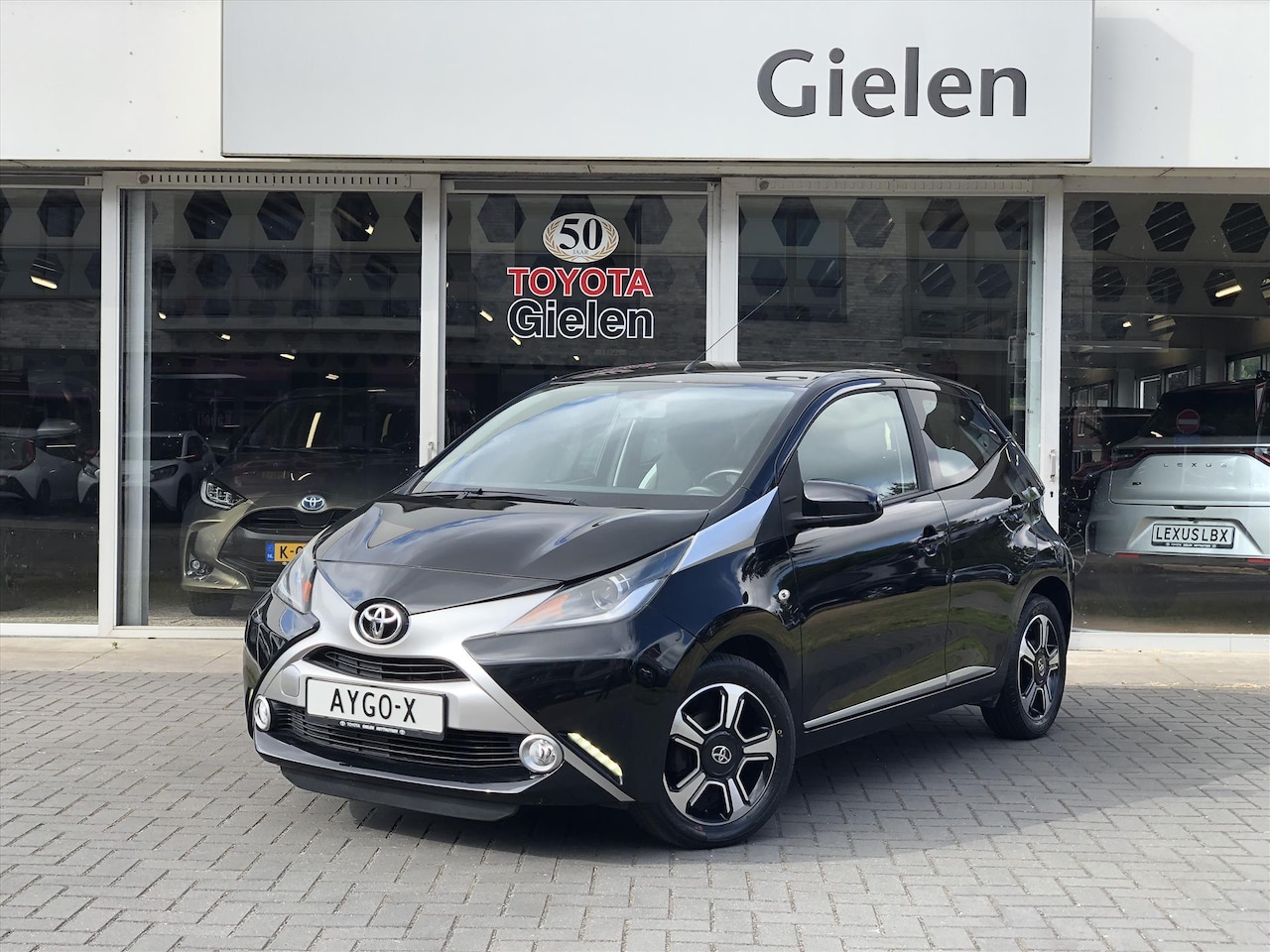 Toyota Aygo - 1.0 x-clusiv - AutoWereld.nl