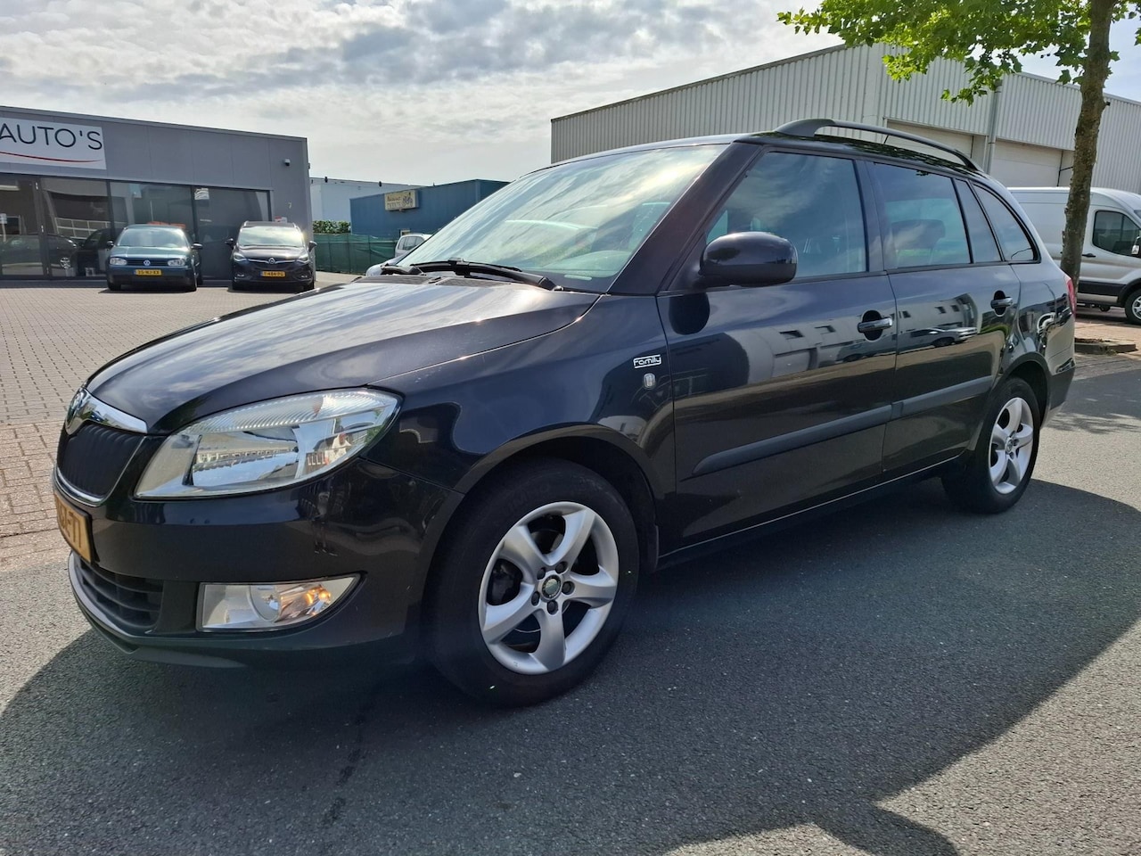 Skoda Fabia Combi - 1.2 TSI AIRCO/SPORTVELGEN/NIEUWE APK! - AutoWereld.nl
